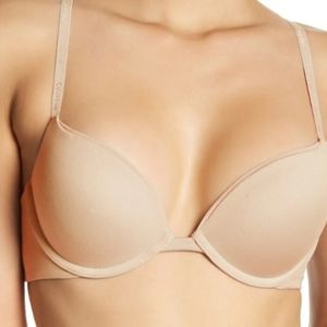 *NWT* Calvin Klein Pushup Plunge Bra